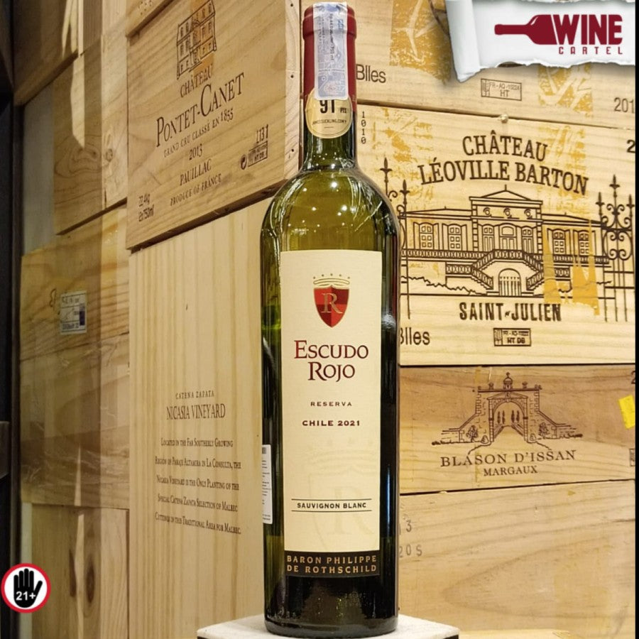 WHITE WINE Escudo Rojo Sauvignon Blanc Reserva Chile 750mL CHILE