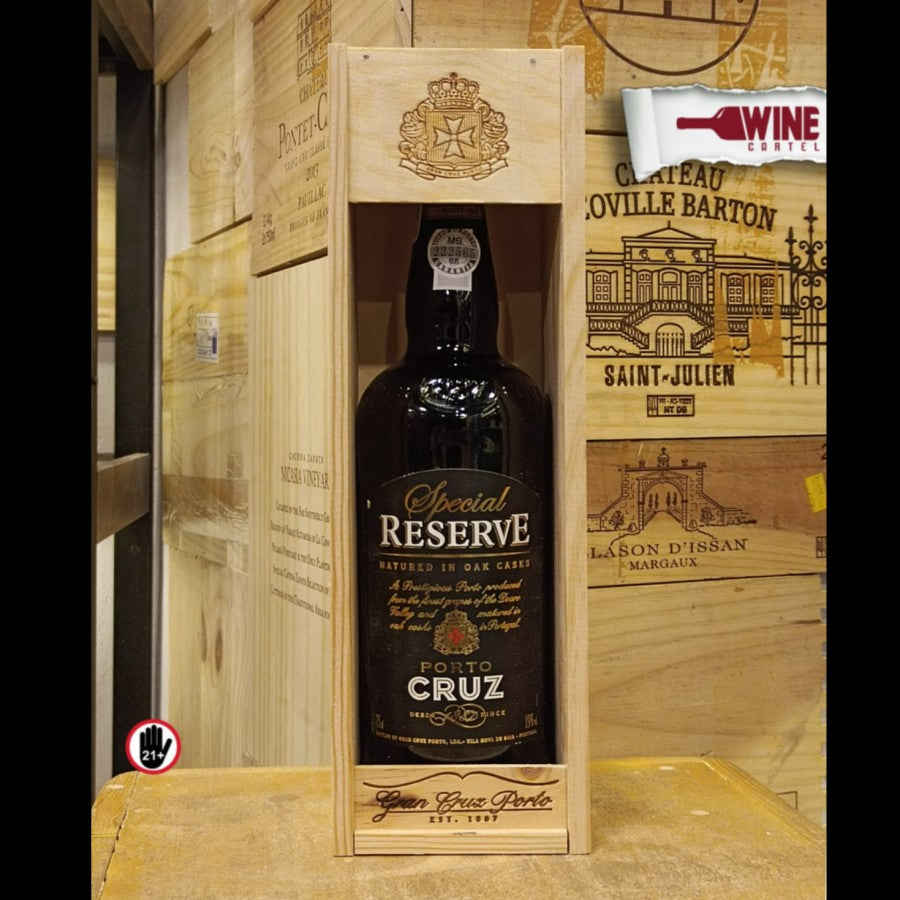 PORT WINE Porto Cruz Special Reserve Sweet Port Wine 750mL PORTUGAL