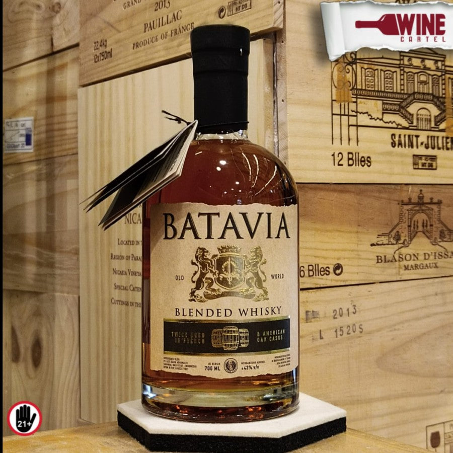 BATAVIA BLENDED WHISKEY [ 700ML ] ORIGINAL REGISTERED - Batavia Saja INDONESIA