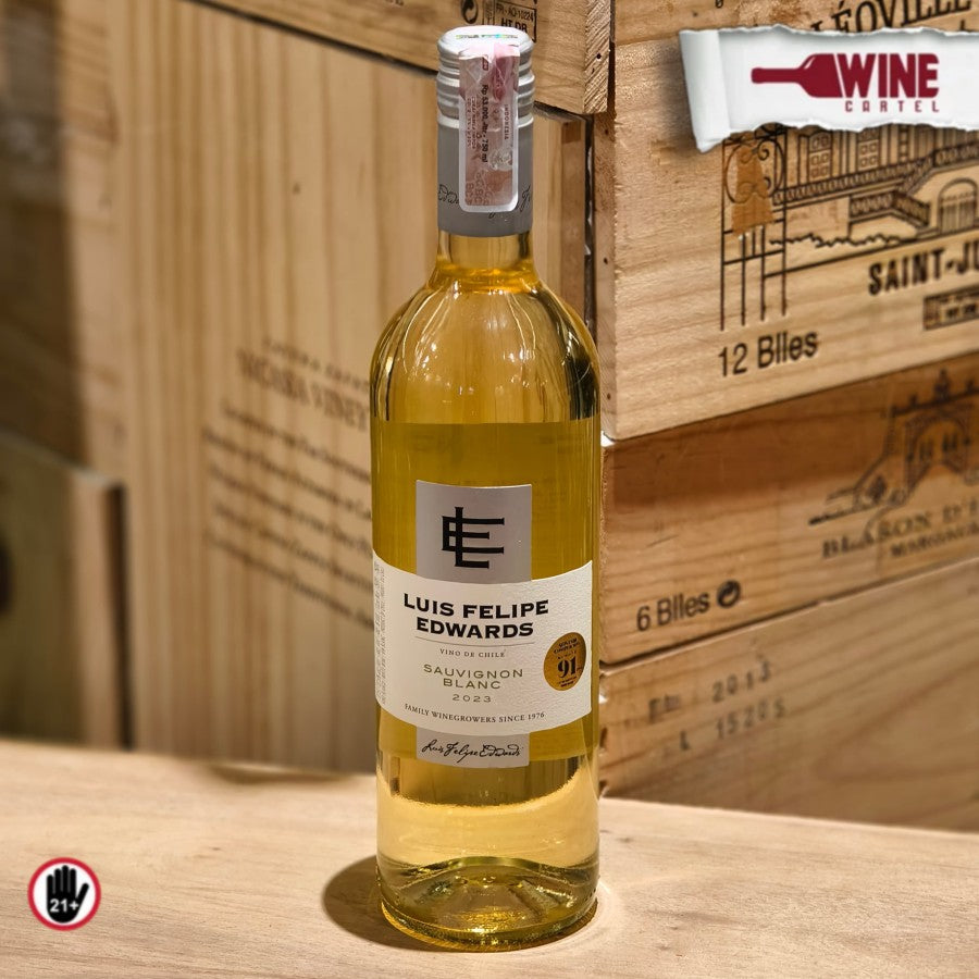 WHITE WINE Luis Felipe Edwards Sauvignon Blanc 750mL CHILE