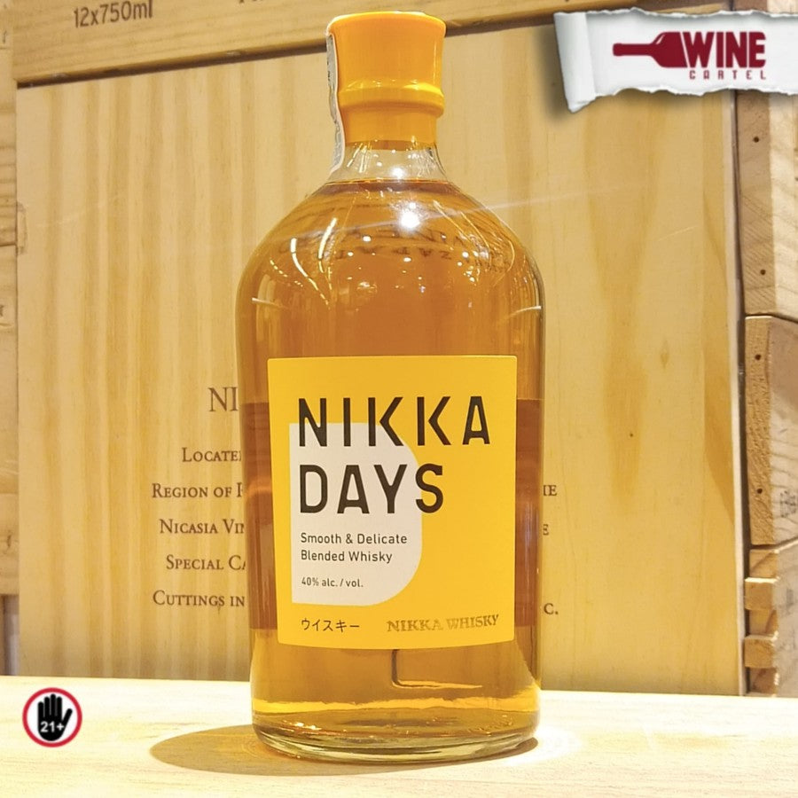 JAPANESE WHISKY NIKKA DAYS Smooth and Delicate Blended Whisky 700ml JEPANG